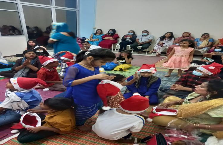 Secret Christmas worship brings solace to Bangkok Pak-Christian asylum seekers